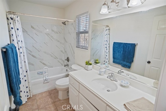 Detail Gallery Image 19 of 33 For 24125 View Pointe Ln, Valencia,  CA 91355 - 4 Beds | 2 Baths