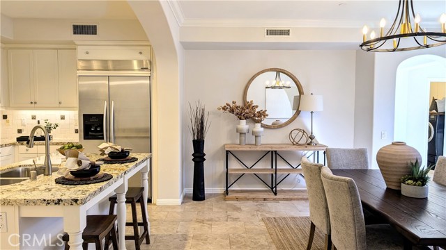 Detail Gallery Image 1 of 7 For 22 Ridge Valley, Irvine,  CA 92618 - 3 Beds | 3/1 Baths