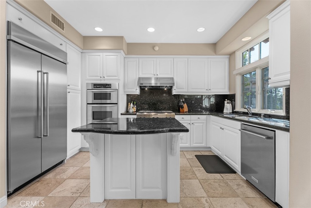 D47f406d 8619 40b8 8d82 C586824c0b93