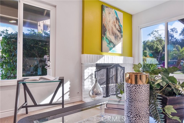 Detail Gallery Image 5 of 38 For 1736 E Oakridge, West Covina,  CA 91792 - 3 Beds | 2/1 Baths