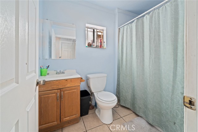 9514 Juniper Street, Los Angeles CA: https://media.crmls.org/medias/d480ca64-5976-4fb7-b4fc-739dba116ae9.jpg