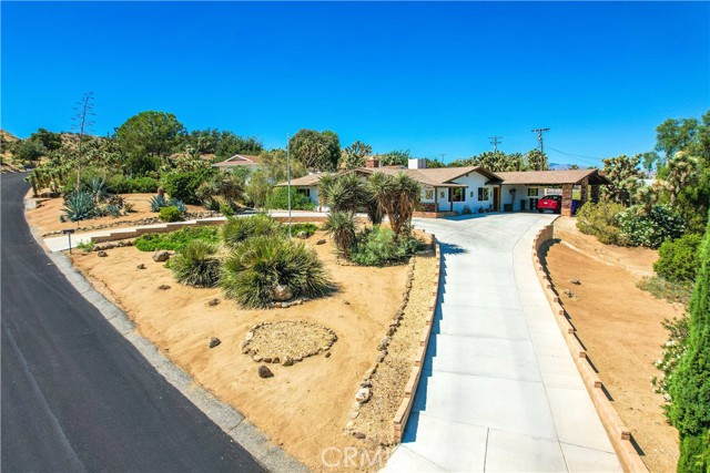 Detail Gallery Image 11 of 70 For 56772 Kismet Rd, Yucca Valley,  CA 92284 - 4 Beds | 3 Baths