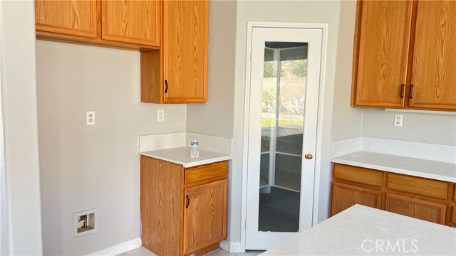 Detail Gallery Image 17 of 33 For 7575 Lime, Fontana,  CA 92336 - 5 Beds | 3 Baths