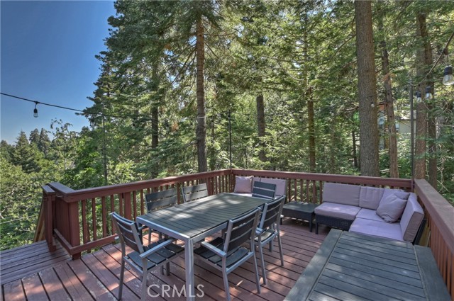 Detail Gallery Image 27 of 31 For 28393 Larchmont Ln, Lake Arrowhead,  CA 92352 - 2 Beds | 2 Baths