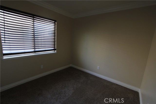 Detail Gallery Image 10 of 13 For 1701 Independence Ave, Redlands,  CA 92374 - 4 Beds | 2/1 Baths