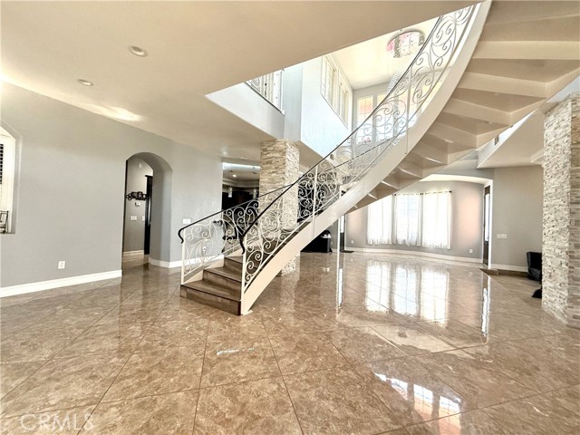 Image 2 of 51 For 9886 Mckinley