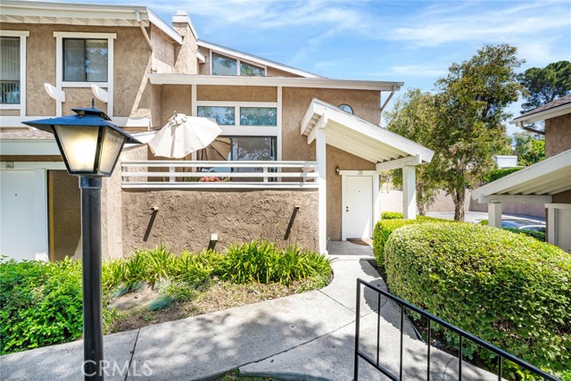 Detail Gallery Image 1 of 28 For 917 W Imperial #64,  La Habra,  CA 90631 - 1 Beds | 1/1 Baths