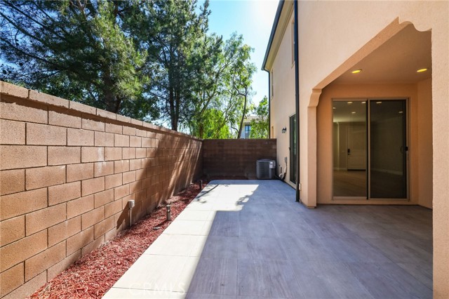 Detail Gallery Image 26 of 31 For 83 Henson, Irvine,  CA 92620 - 4 Beds | 3 Baths