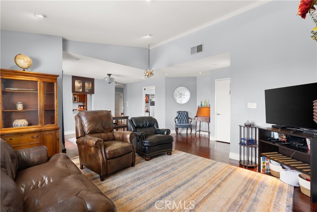 Detail Gallery Image 7 of 35 For 2330 Vanguard Way #L101,  Costa Mesa,  CA 92626 - 2 Beds | 2 Baths