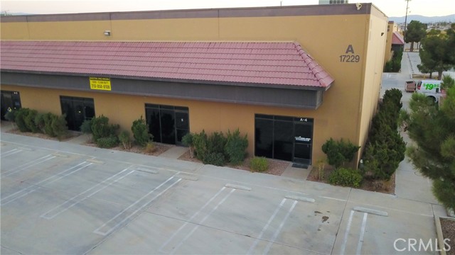 17229 Lemon Street, Hesperia, California 92345, ,Commercial Lease,For Rent,17229 Lemon Street,CRHD24210671