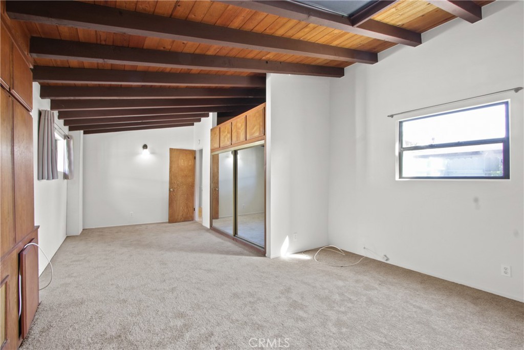 MLS #OC25247885 image #11