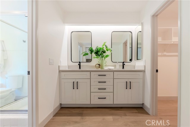 Detail Gallery Image 19 of 41 For 6913 Hannum, Culver City,  CA 90230 - 3 Beds | 3 Baths