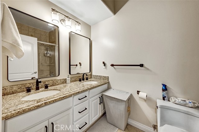 Detail Gallery Image 26 of 52 For 13629 Wyandotte St #111,  Van Nuys,  CA 91405 - 4 Beds | 3 Baths