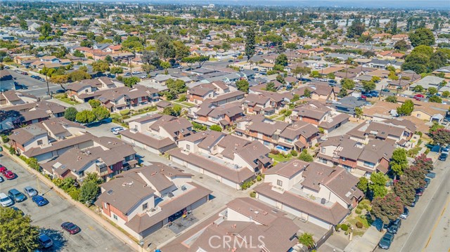 Detail Gallery Image 33 of 34 For 8025 70th St, Paramount,  CA 90723 - 3 Beds | 2/1 Baths