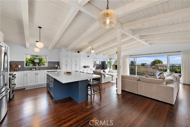 25211 La Cresta Drive, Dana Point CA: https://media.crmls.org/medias/d484f316-0a4b-43a9-8f6c-0c1e4a1f78b5.jpg