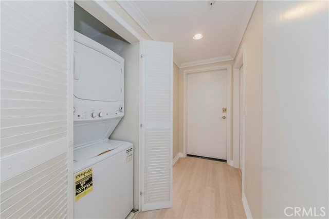 1250 Midvale Avenue, Los Angeles CA: https://media.crmls.org/medias/d48580f1-6603-4f6e-8cb7-381b51b76c9e.jpg
