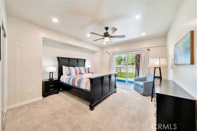 Detail Gallery Image 35 of 61 For 40034 Lakeview Dr, Big Bear Lake,  CA 92315 - 4 Beds | 3/1 Baths