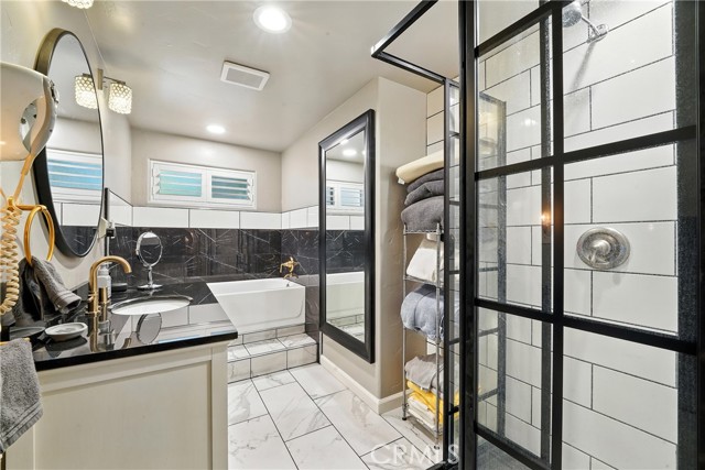 373 Redwood Lane, Crestline CA: https://media.crmls.org/medias/d4872813-ed44-478c-9e38-1e31d2884376.jpg