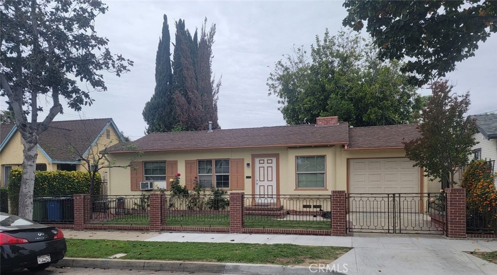 125 N Bushnell Avenue
