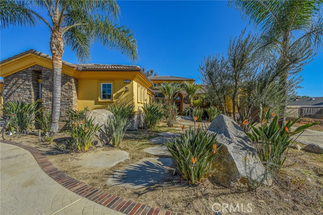 Detail Gallery Image 7 of 58 For 20730 Haines St, Perris,  CA 92570 - 5 Beds | 3/1 Baths