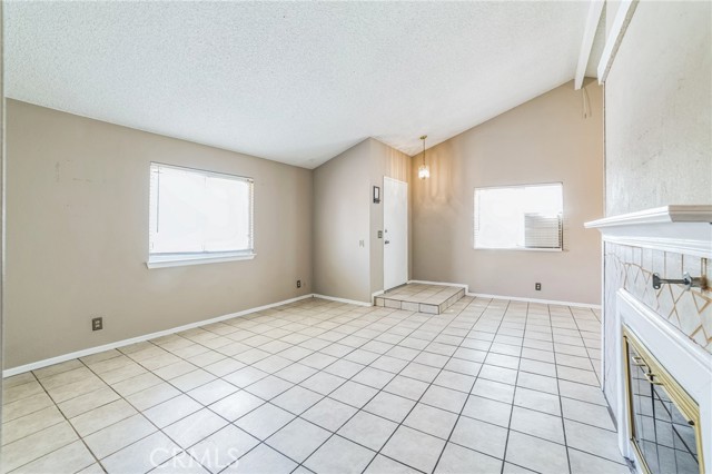 Detail Gallery Image 17 of 33 For 15056 Dakota St, Victorville,  CA 92394 - 3 Beds | 2 Baths
