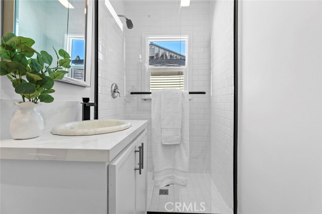 Detail Gallery Image 30 of 68 For 6454 Baird Ave, Reseda,  CA 91335 - 4 Beds | 2/1 Baths