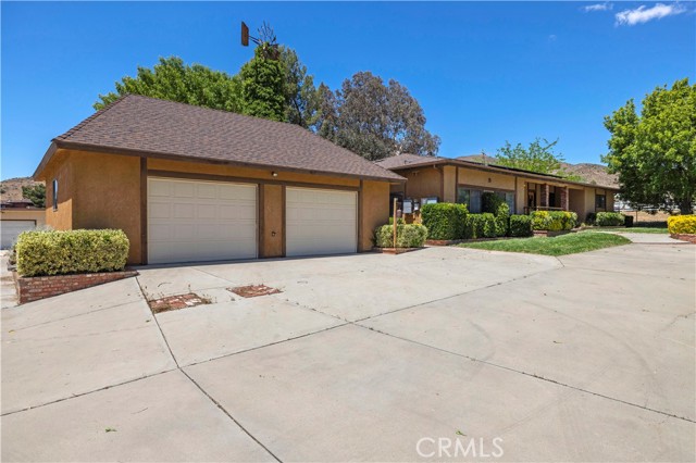 33805 Crown Valley Road, Acton CA: https://media.crmls.org/medias/d488bed8-8540-4f6c-bbaf-86a6a3350f8b.jpg