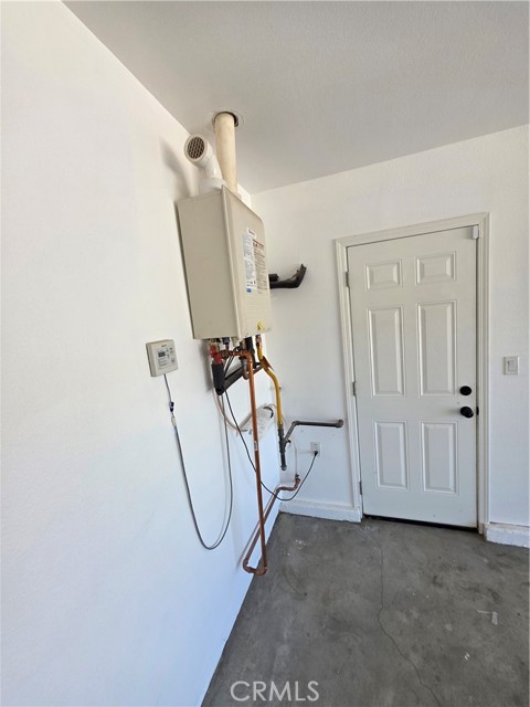 355 S Inez, Hemet CA: https://media.crmls.org/medias/d488c488-1608-41bb-a6e4-c8627630ae7b.jpg