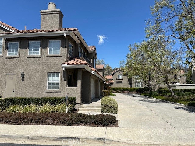 5 Morning Glory, Rancho Santa Margarita CA: https://media.crmls.org/medias/d4896cf8-ef37-4963-be56-517d8c00a5e3.jpg
