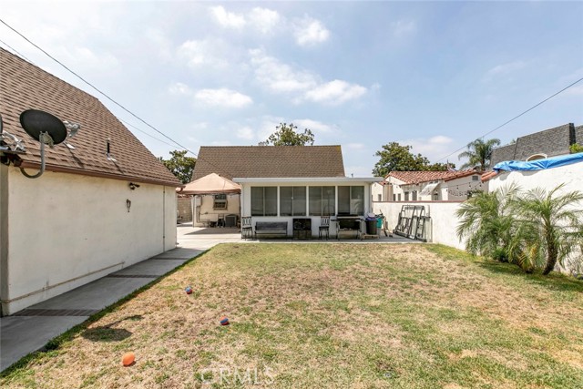533 Hawthorne Street, Glendale CA: https://media.crmls.org/medias/d48acbdb-d611-490b-b5a2-a4baef9453b1.jpg