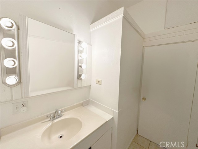 Detail Gallery Image 12 of 20 For 136 N K St, Needles,  CA 92363 - 2 Beds | 1 Baths