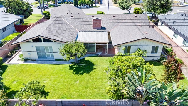Detail Gallery Image 2 of 57 For 9521 Royal Palm Bld, Garden Grove,  CA 92841 - 4 Beds | 2/1 Baths