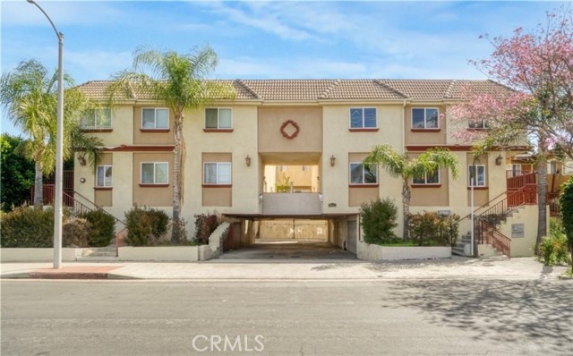 7142 Ethel Avenue, North Hollywood CA: https://media.crmls.org/medias/d48bc465-0186-414d-8c43-76af06fec6f2.jpg