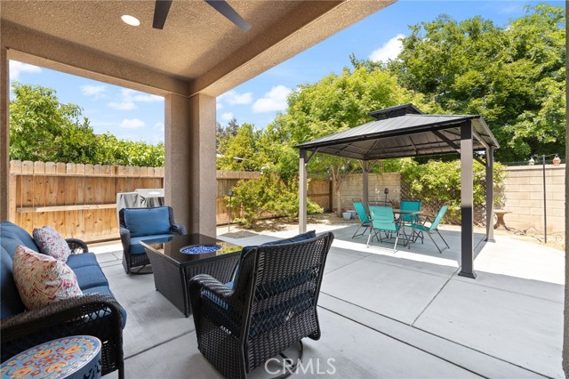 3771 Wrenwood Avenue, Clovis CA: https://media.crmls.org/medias/d48ce57e-395d-4df5-af5e-d9f1d9476e1c.jpg