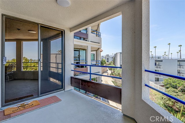510 The Village, Redondo Beach, California 90277, 2 Bedrooms Bedrooms, ,2 BathroomsBathrooms,Residential,For Sale,The Village,IN25125306