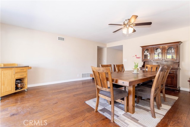 Detail Gallery Image 14 of 20 For 2065 Medina Ave, Simi Valley,  CA 93063 - 4 Beds | 2 Baths
