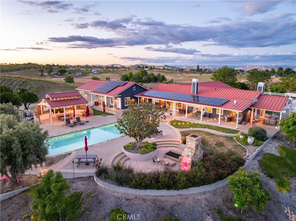 2325 Bella Tierra