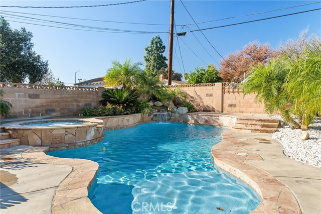 Detail Gallery Image 20 of 22 For 6609 Birchton Ave, West Hills,  CA 91307 - 4 Beds | 2 Baths