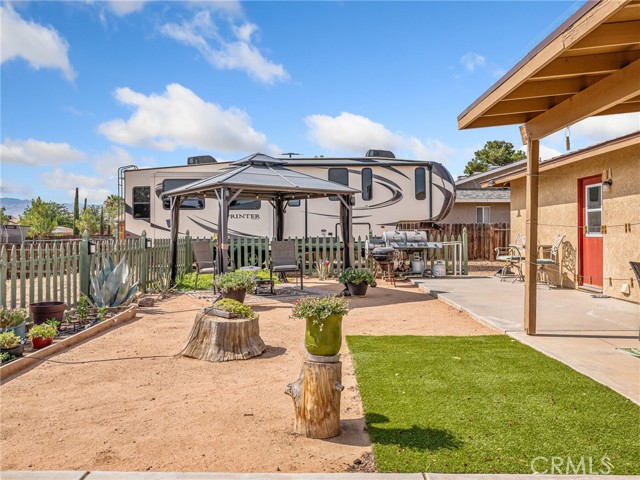 Detail Gallery Image 28 of 40 For 13397 Applewood Rd, Apple Valley,  CA 92308 - 3 Beds | 2 Baths