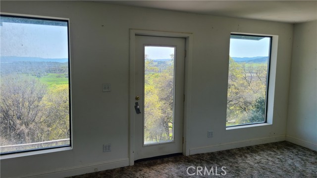9176 Upper Lake Lucerne Road, Upper Lake CA: https://media.crmls.org/medias/d48e5228-cecd-44a1-810f-9fde78a68e95.jpg