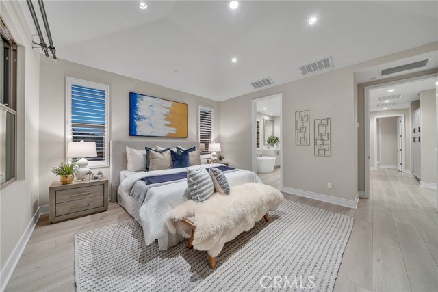 Detail Gallery Image 23 of 50 For 100 Albero, Irvine,  CA 92602 - 4 Beds | 3/1 Baths