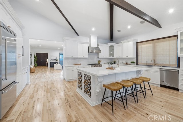 22953 Oxnard Street, Woodland Hills CA: https://media.crmls.org/medias/d48f5cd2-4061-4d26-96a0-d2ab2f6b636d.jpg