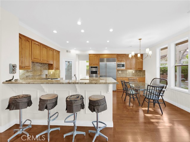 125 Heath Meadow Place, Simi Valley CA: https://media.crmls.org/medias/d49046a1-fa2f-4a9b-9d46-1e3c8ea01bbb.jpg