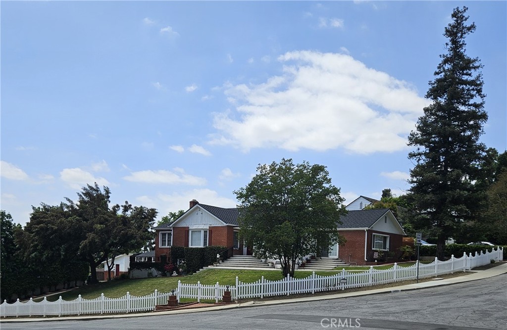 14020 Eastridge Drive