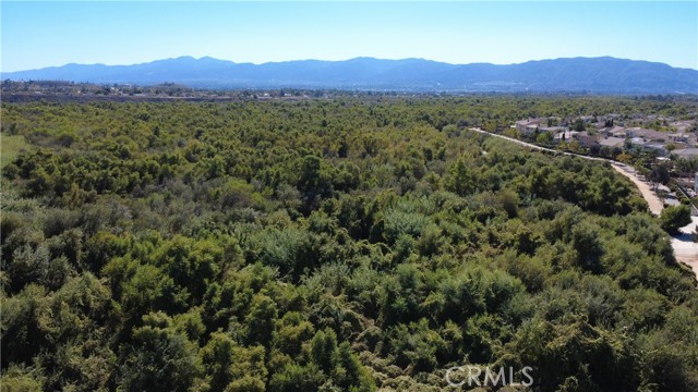 Detail Gallery Image 33 of 37 For 13580 Brush Creek, Corona,  CA 92880 - 6 Beds | 4/1 Baths
