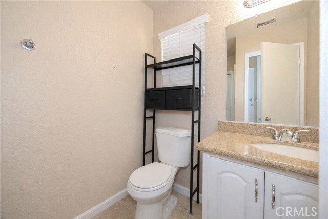 Detail Gallery Image 13 of 20 For 1460 Kendall Dr #59,  San Bernardino,  CA 92407 - 3 Beds | 2 Baths