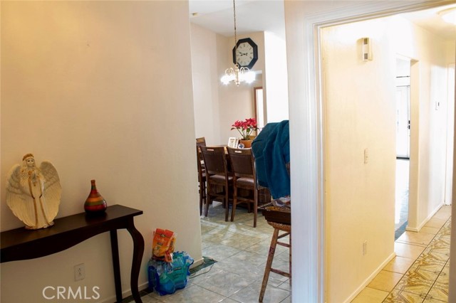 Detail Gallery Image 5 of 33 For 2901 Flint Hills, Bakersfield,  CA 93313 - 4 Beds | 2 Baths