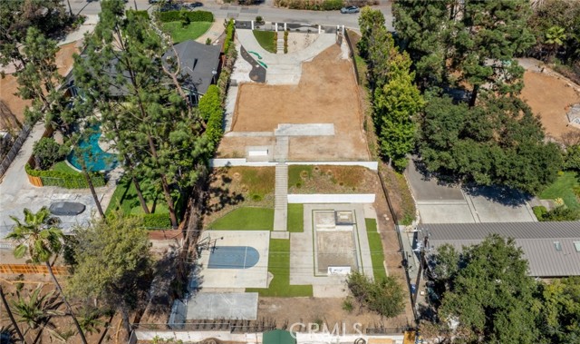 1400 E Palm Street, Altadena CA: https://media.crmls.org/medias/d492ecca-6bd2-4300-bbde-fc895a19a137.jpg