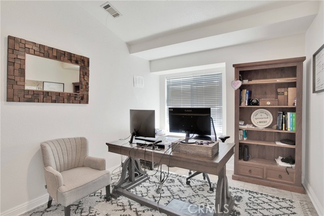 12450 Indian River Drive, Apple Valley CA: https://media.crmls.org/medias/d4933a9d-19f8-48e3-98e1-ed86a84bf64e.jpg