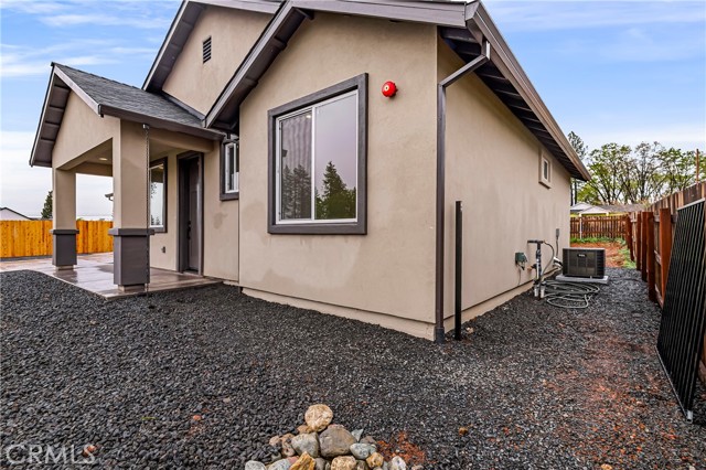 Detail Gallery Image 11 of 44 For 1911 Crandall, Paradise,  CA 95969 - 2 Beds | 2 Baths